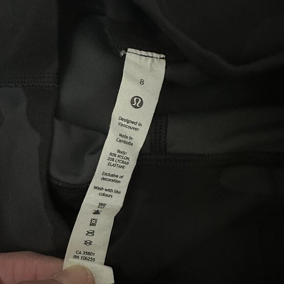 Lululemon Black Camo Crop Leggings - Picture 2 of 4